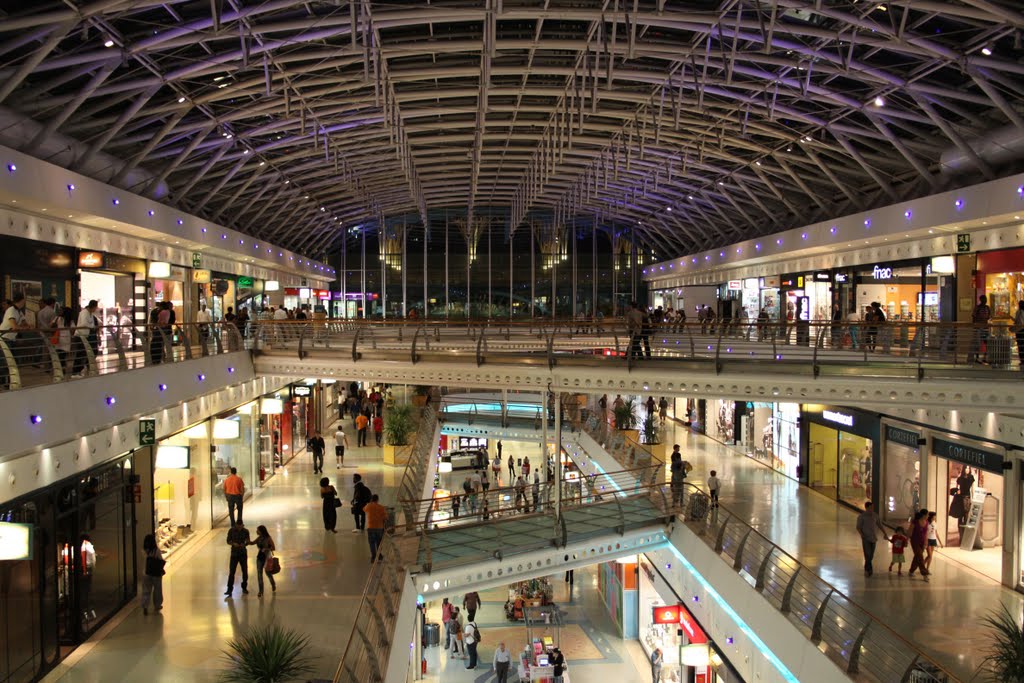 Vasco da Gama Shopping Center - Big mall in Parque das Nacoes district - Lisbon